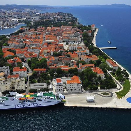 Matej 1 Apartment Zadar Bagian luar foto