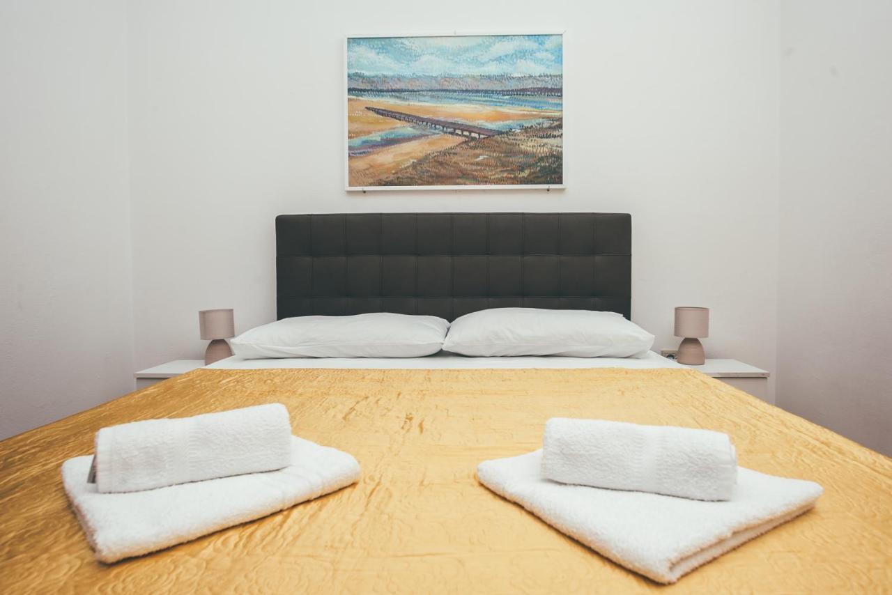 Matej 1 Apartment Zadar Bagian luar foto
